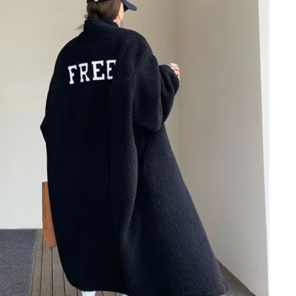 Soon NEW 10/5 Black Oversized Teddy Coat FREE'